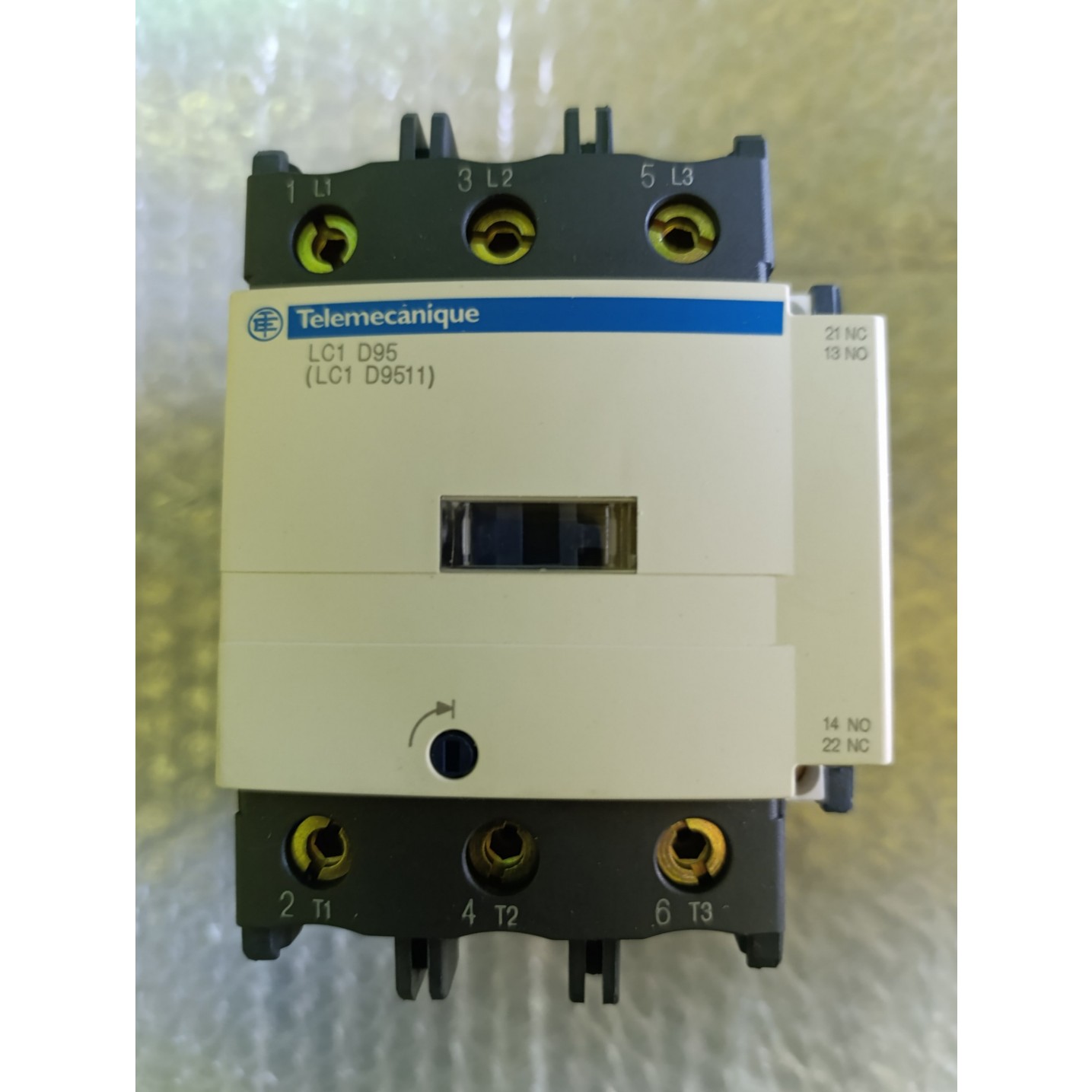 کنتاکتور D95 اصلی