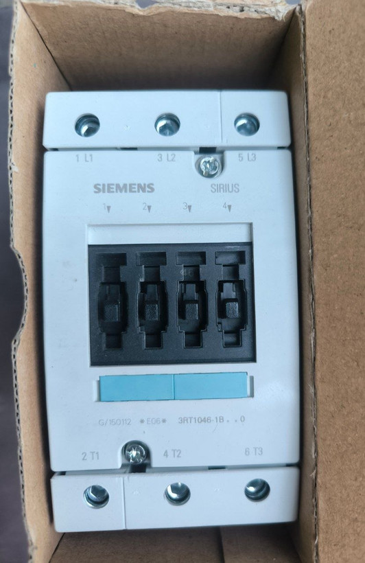کنتاکتور 45KW زیمنس 95 آمپر 24 ولت DC مدل 3RT1046-1BB40